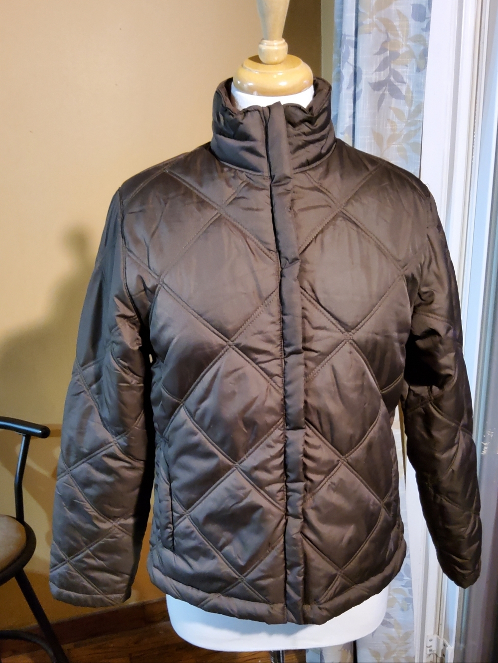 TNL Classic Diamond-Quilted Puffer Jacket in Dark Brown